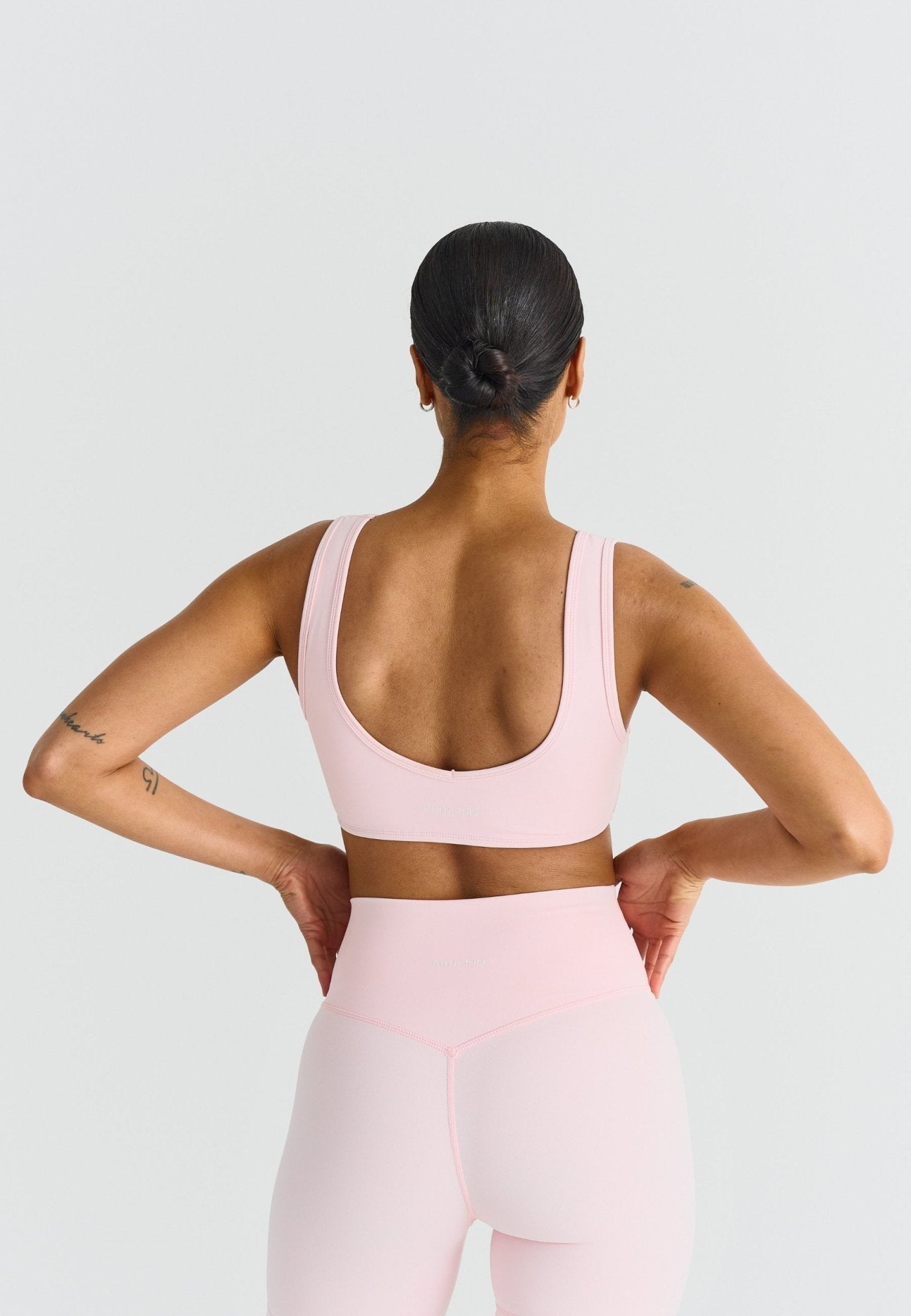 Deep V - Neck Bra - Ballet Slipper - tjuso