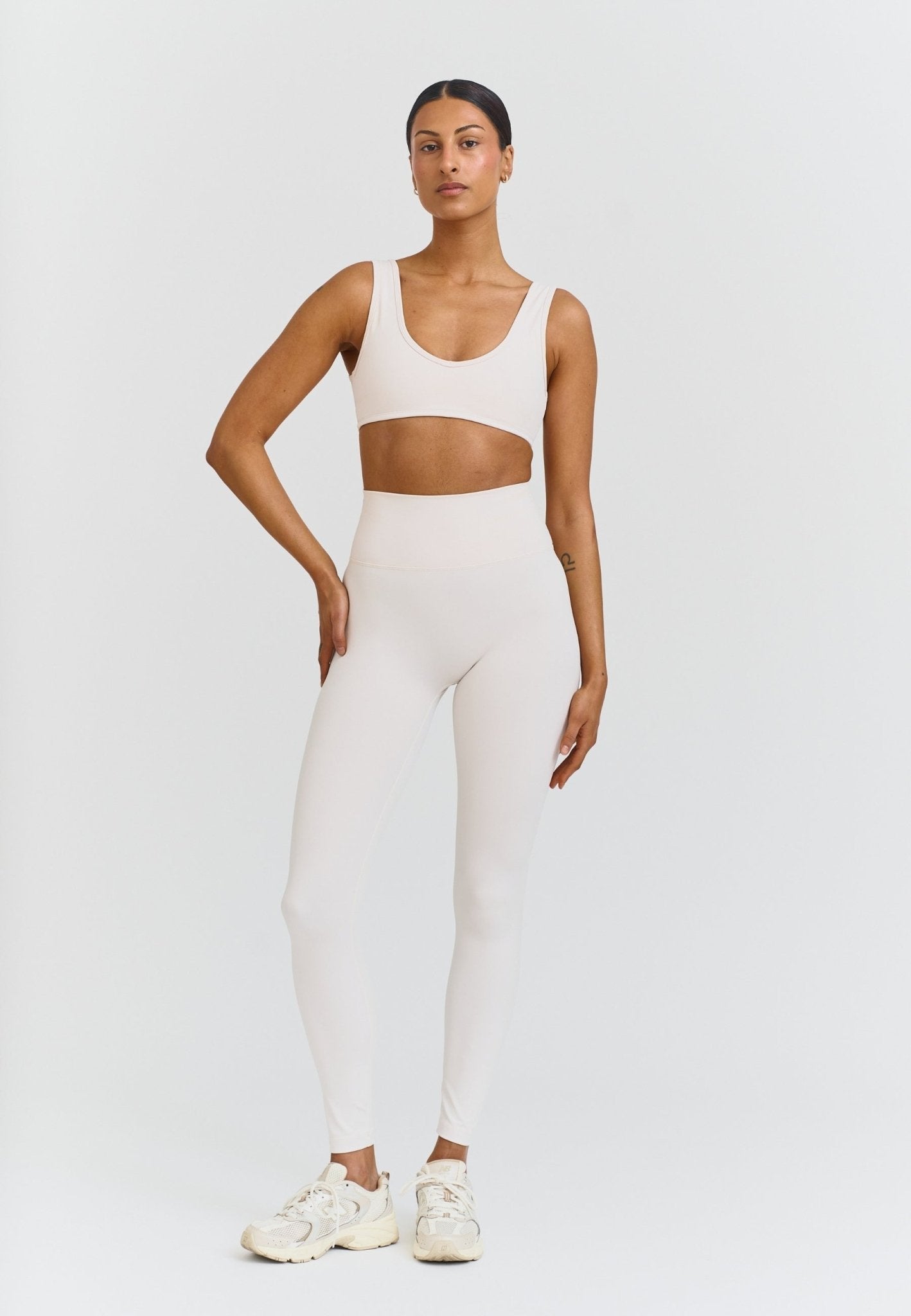 Deep V - Neck Bra - Marshmallow - tjuso