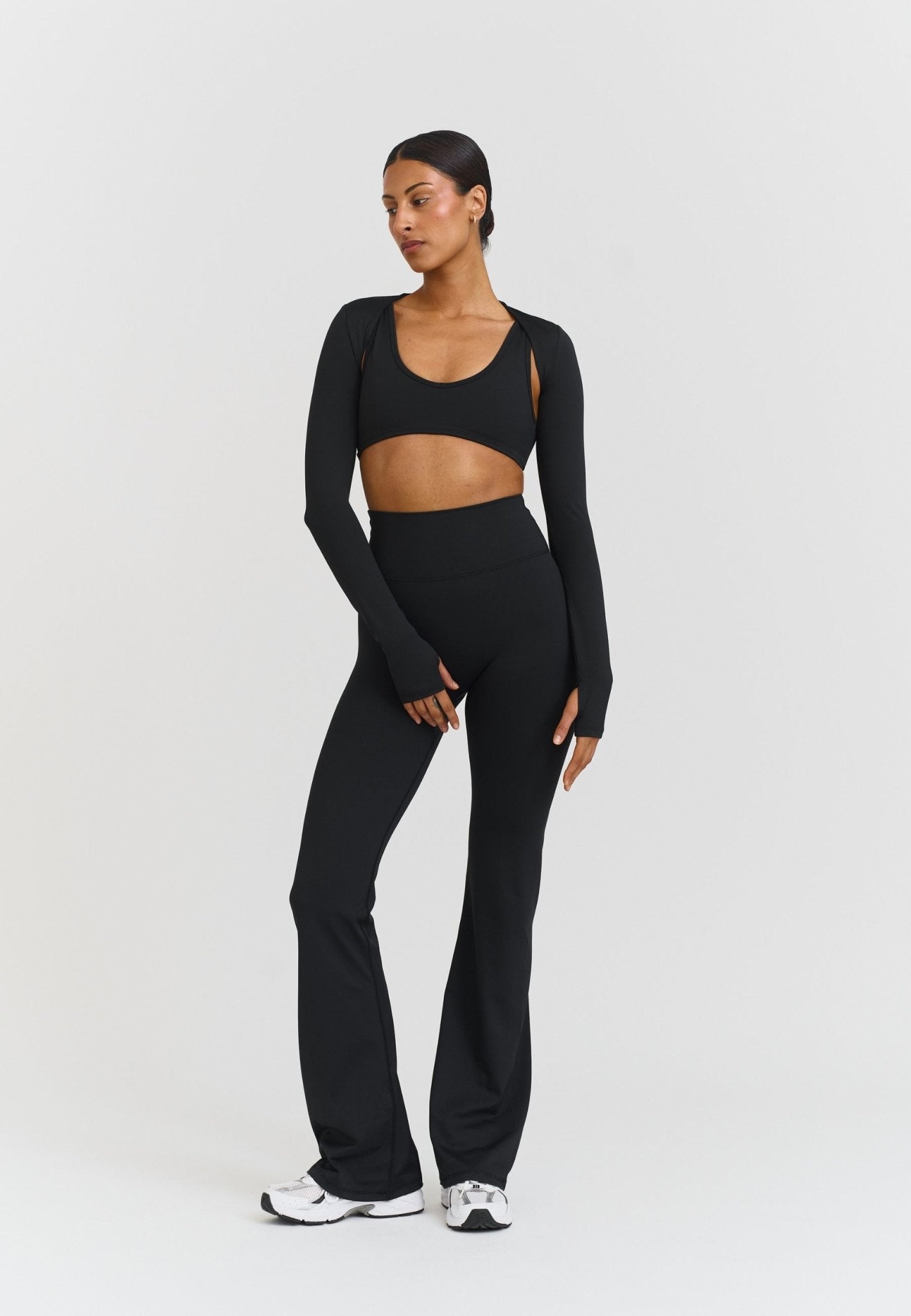 Shrug - Black - tjuso