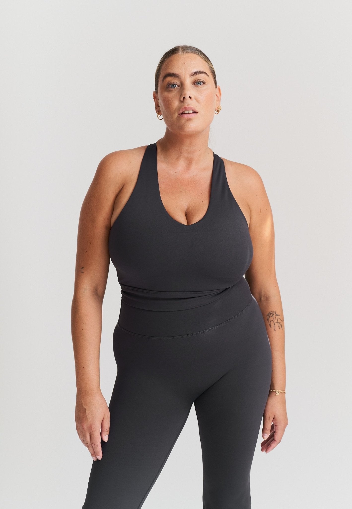 V - neck Cross Back Bra - Asphalt Grey - tjuso